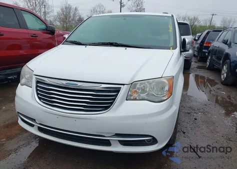 2014 Chrysler Town & Country Touring L from USA, damaged, VIN 2C4RC1CG0ER257010